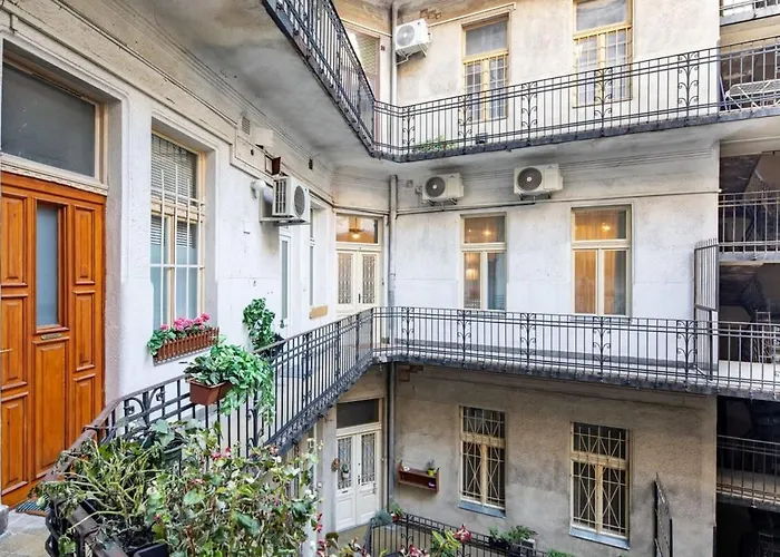 - Quiet Sleep For Solo Traveller Appartement *