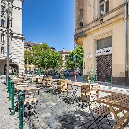 - Quiet Sleep For Solo Traveller Appartement